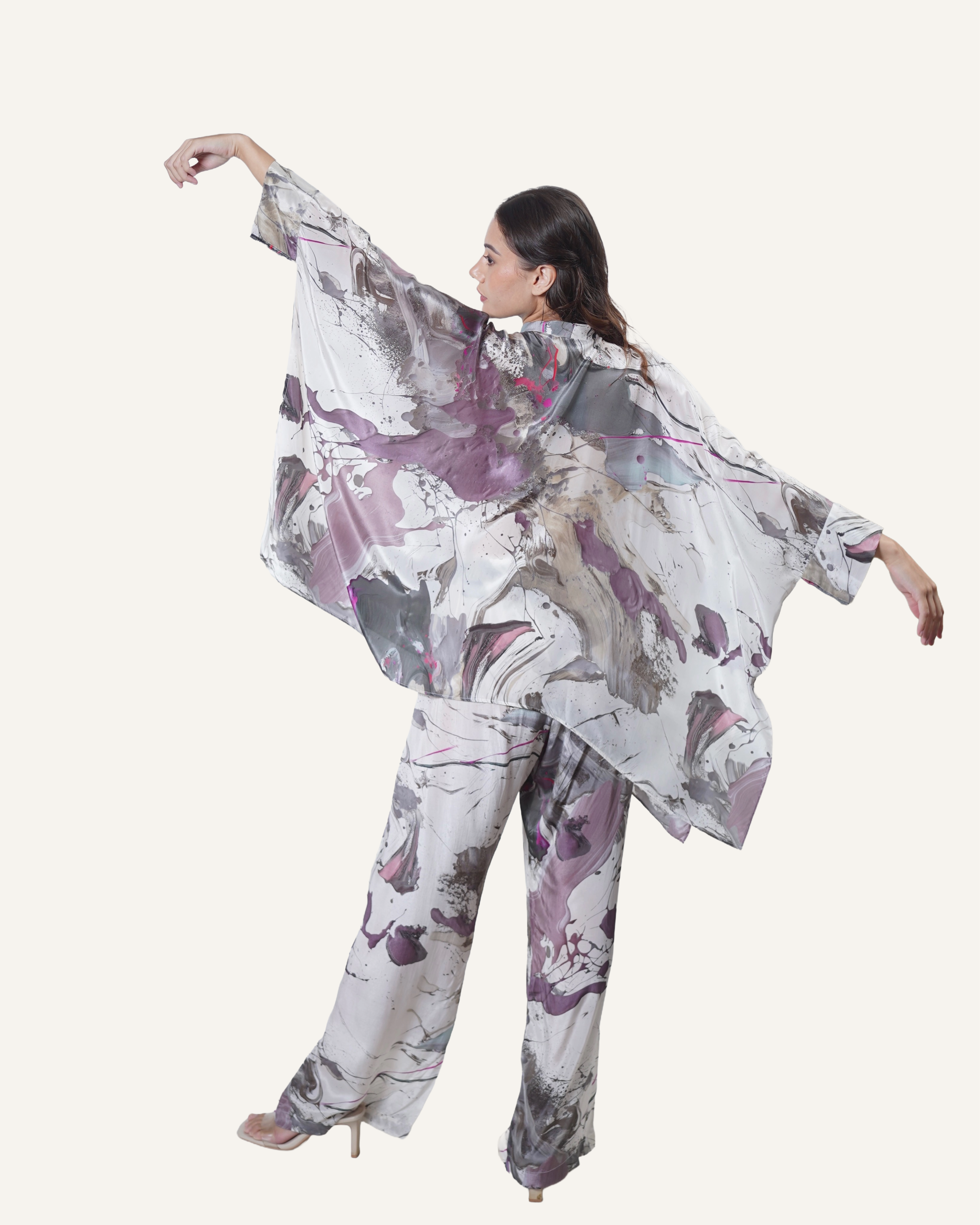 Ivory Plum Pollock in Crêpe de Chine