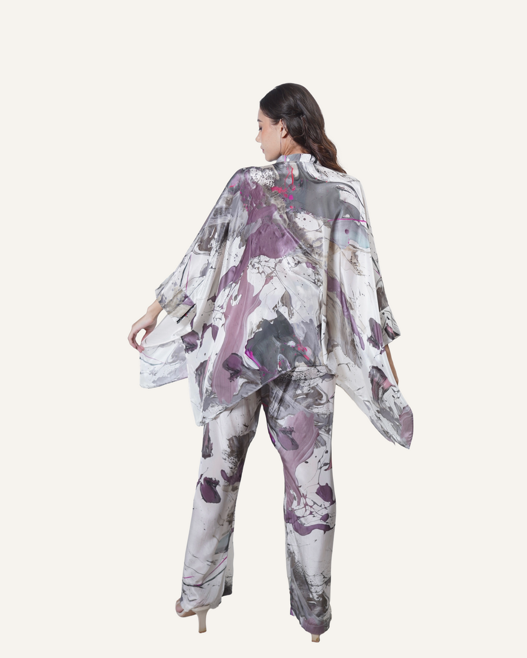 Ivory Plum Pollock in Crêpe de Chine