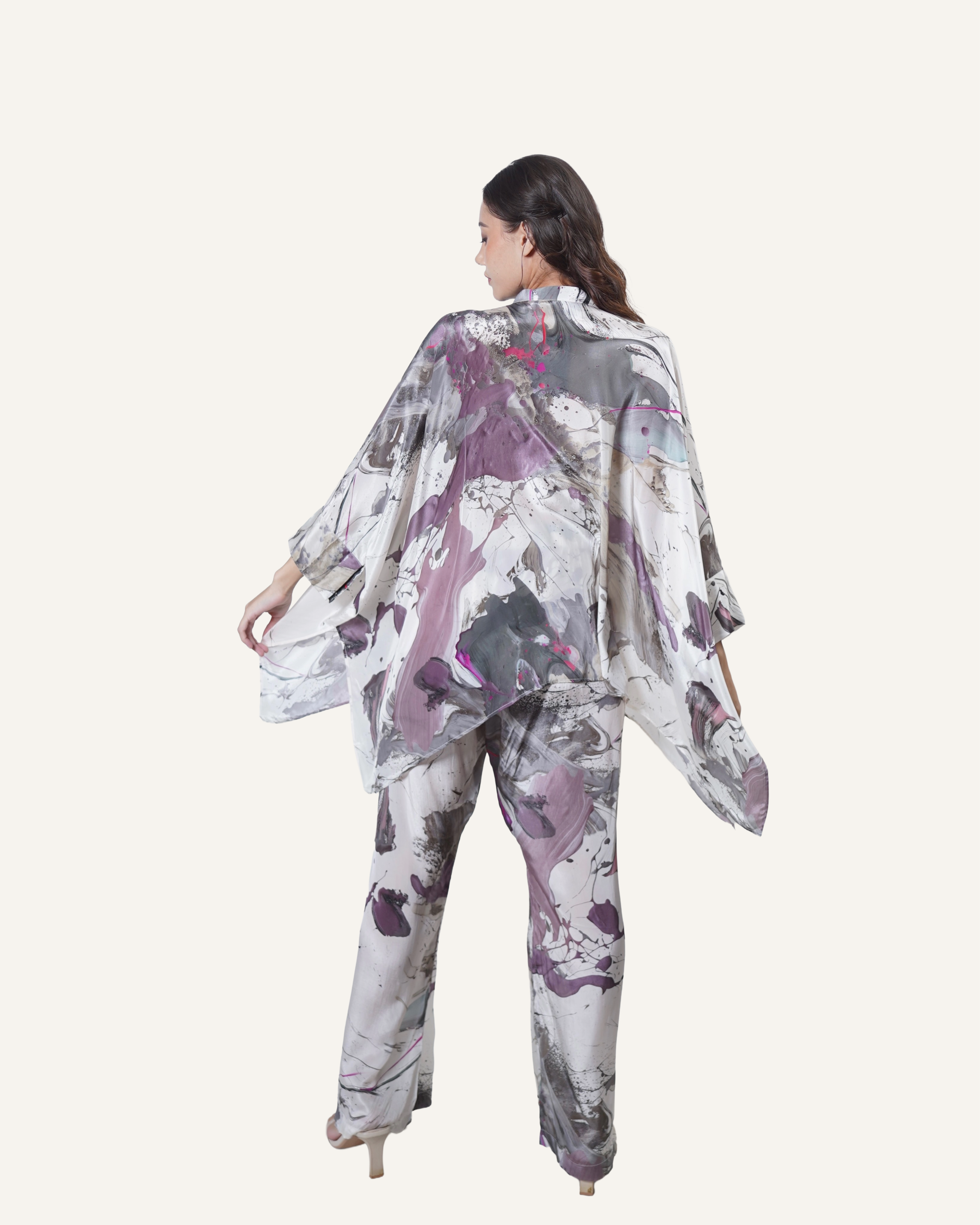 Ivory Plum Pollock in Crêpe de Chine