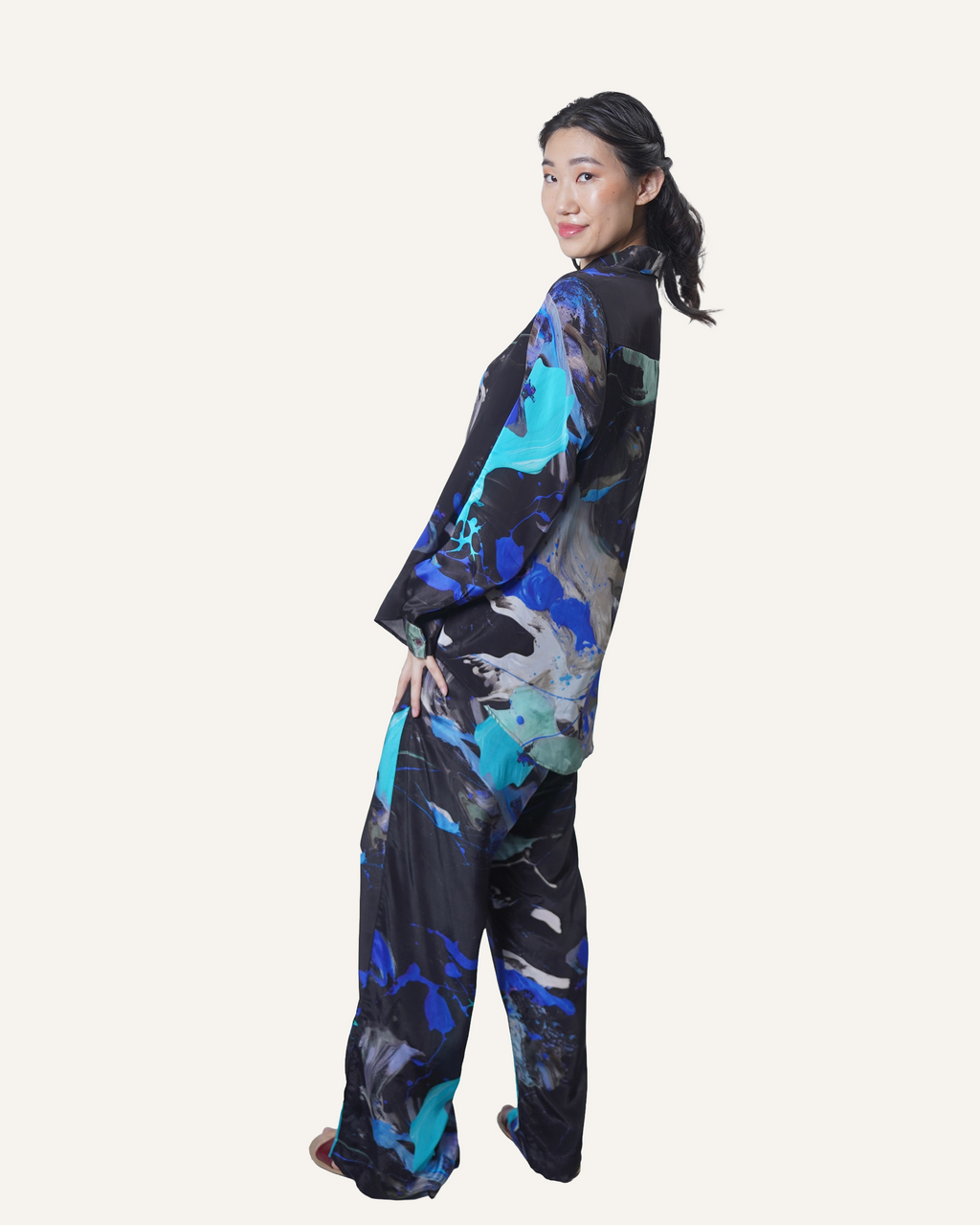 Black Azure Pollock in Crêpe de Chine